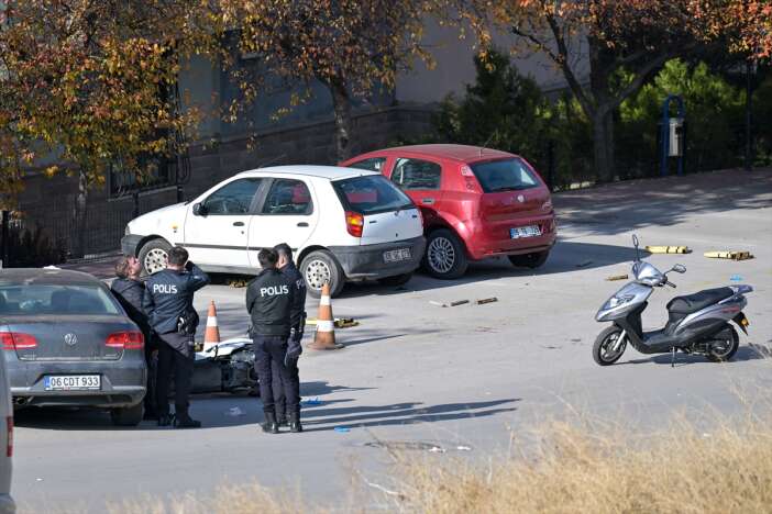 adliye-onunde-dehset-anlari-5-kisi-bicaklandi