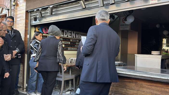 bir-aile-yok-oldu-esnafin-40-yili-15-gunde-silindi