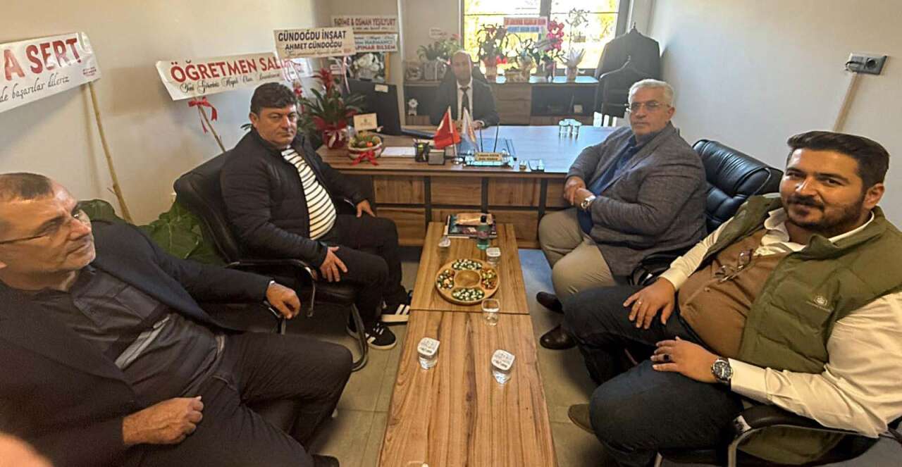 karapinar-sut-ureticileri-birliginden-egitime-destek-ziyareti