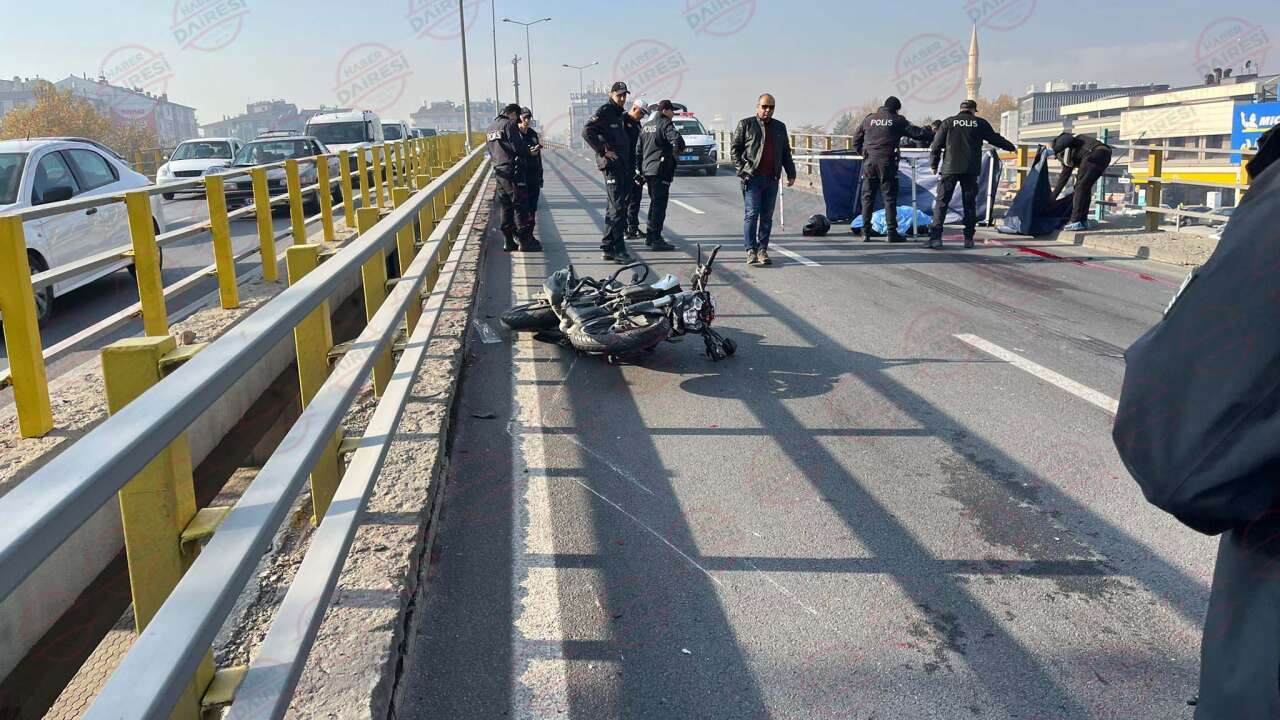 konyanin-merkezinde-olumlu-kaza-ekipler-olay-yerinde