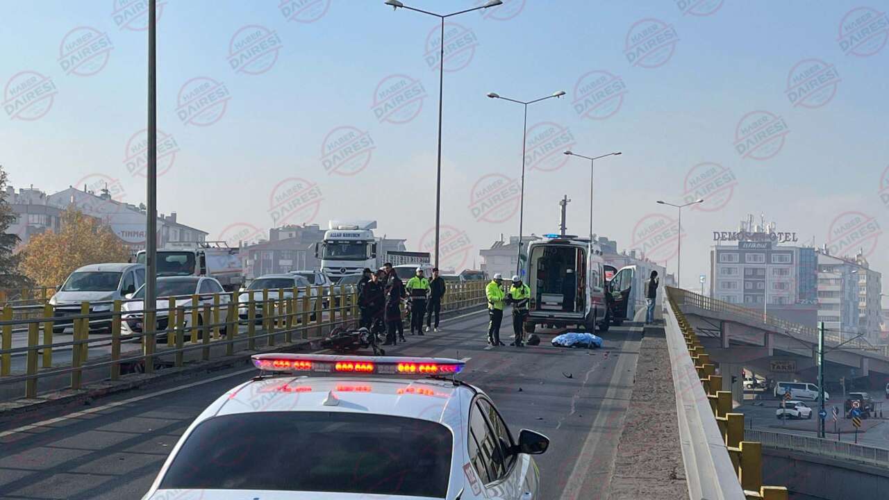 konyanin-merkezinde-olumlu-kaza-ekipler-olay-yerinde