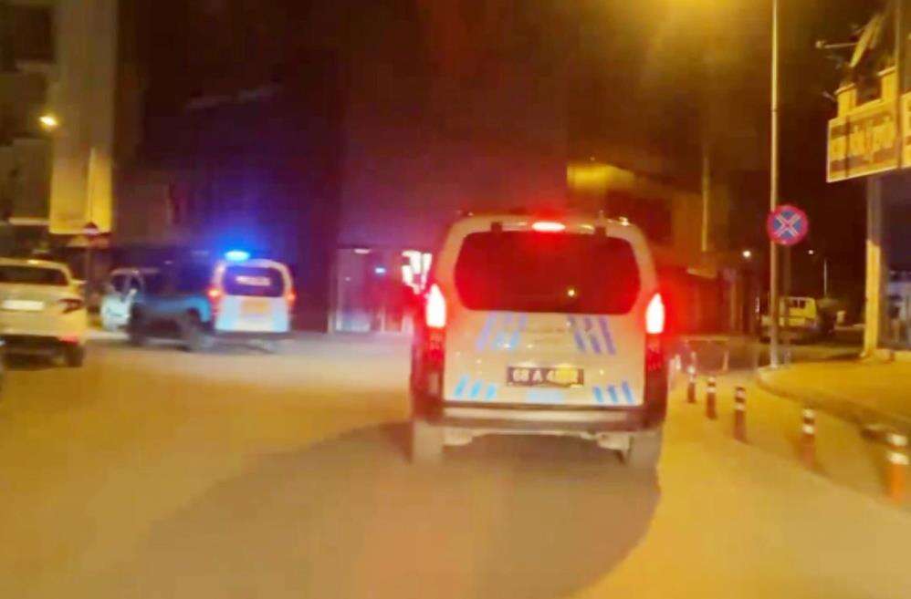 kuseceksen-oynamayalim-diyerek-oturduklari-kahvehanede-kavga-ettiler