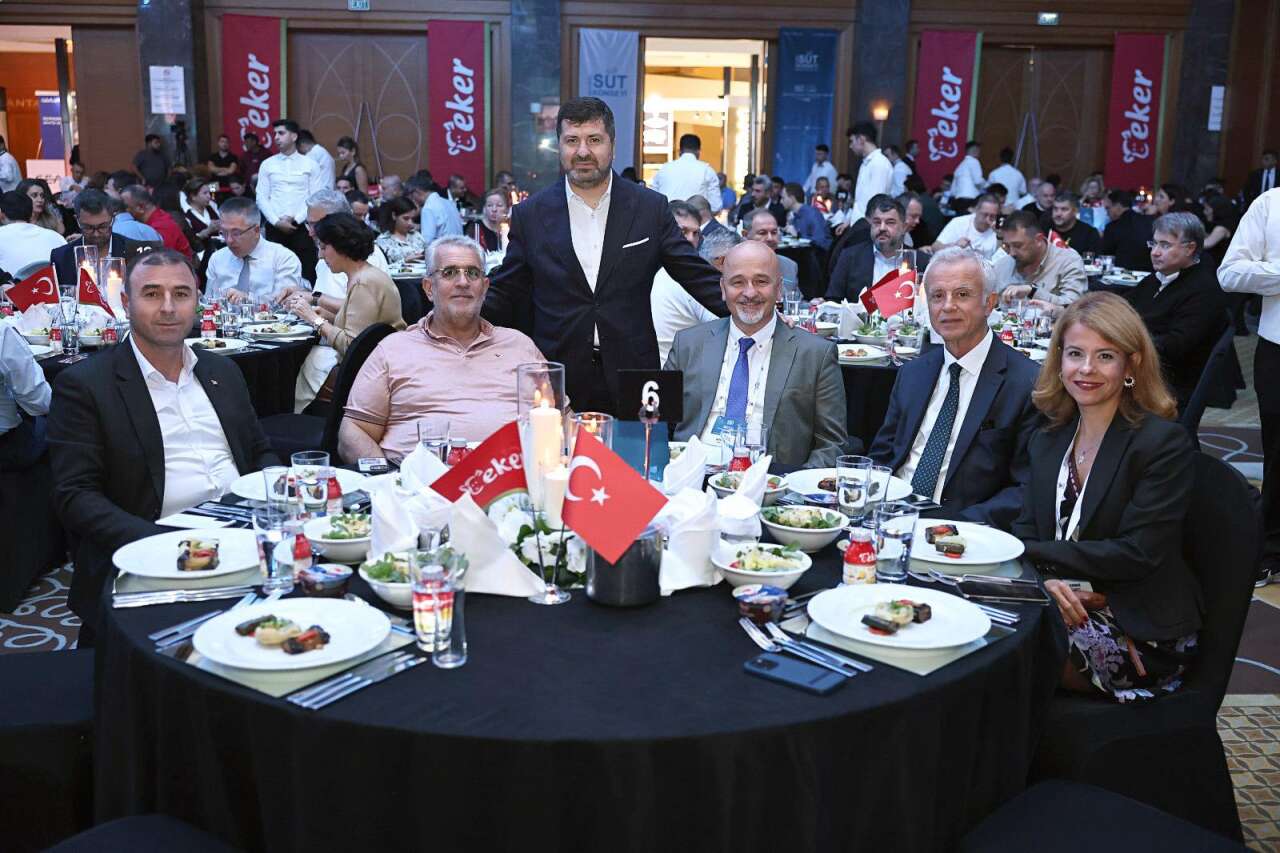 ulusal-sut-zirvesinde-konya-karapinardan-guclu-temsil