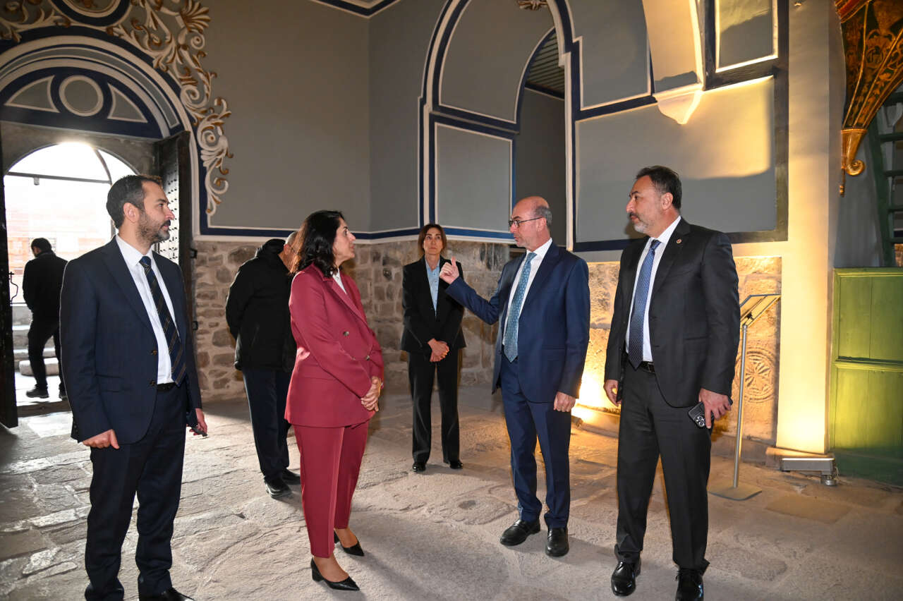 ak-partiden-tarihi-sille-mahallesine-ziyaret