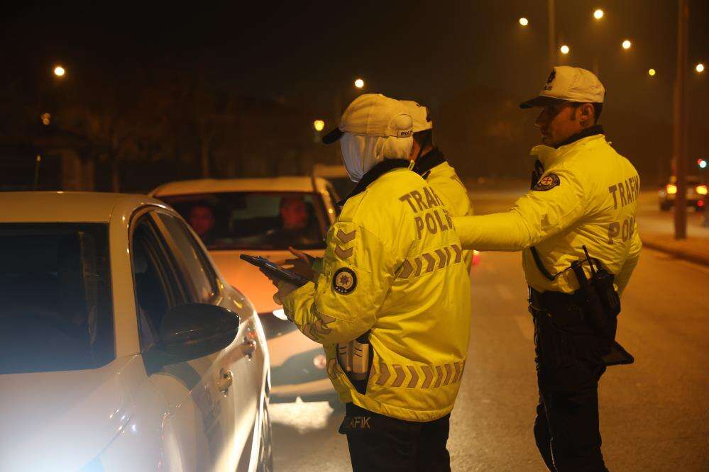 konyada-trafik-uygulamasina-takilan-surucuden-carpici-itiraf