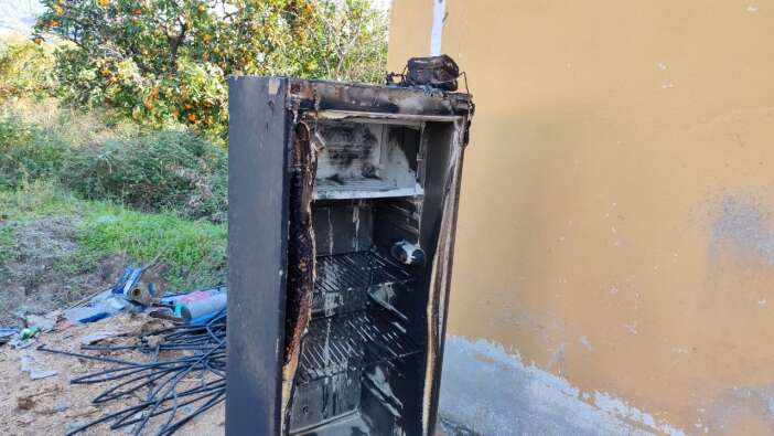 yurek-yakan-olay-cikan-yanginda-anne-ve-oglu-camdan-atladi