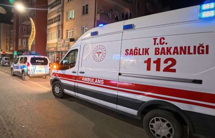 kiskanclik-krizi-kanli-bitti-genc-kadin-rakibini-bicakladi