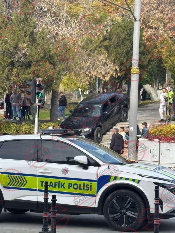 konya-bunu-da-gordu-merdivenlerde-asili-kaldi