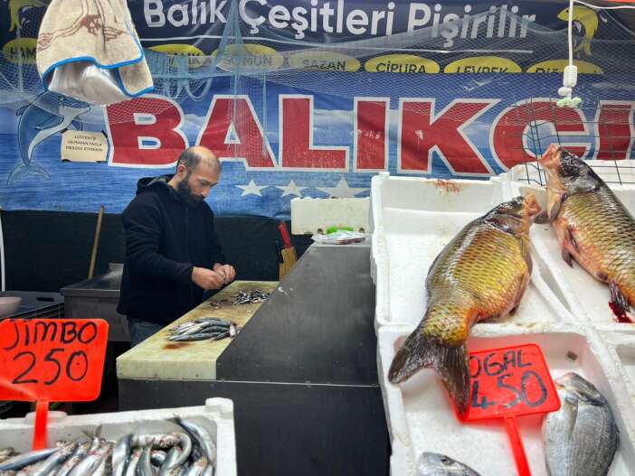 konyada-uzmani-taze-balik-secmenin-yollarini-anlatti