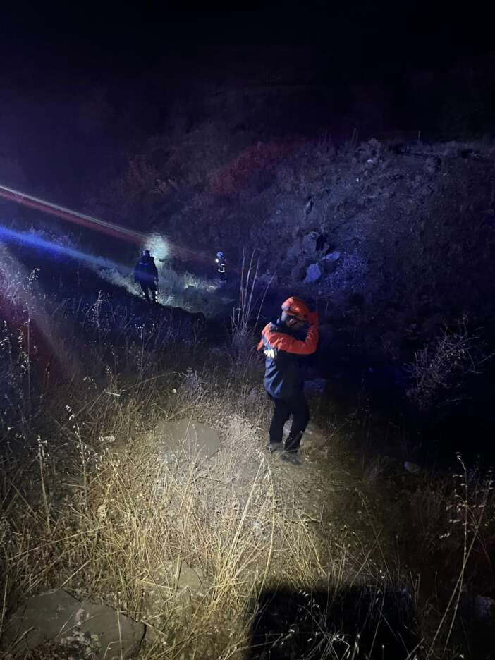 maden-iscilerini-tasiyan-midibus-ucuruma-yuvarlandi-2si-agir-15-yarali