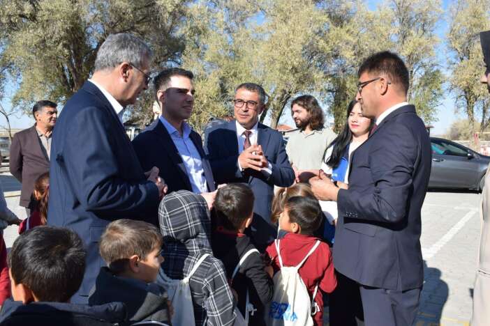 merkezim-her-yerde-etkinligi-konyada-miniklere-mutluluk-tasidi