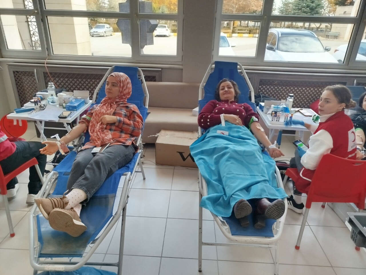 selcuk-universitesinde-kan-bagisi-kampanyasina-yogun-ilgi