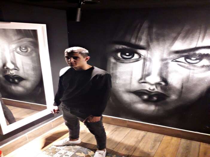 sevgilisini-sirtindan-4-kez-bicaklayarak-oldurdu-sanigin-savunmasi-hayrete-dusurdu