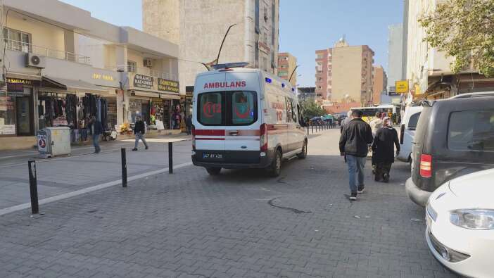 ulas-delener-oldu-kuyumcu-esnafinin-tekmeli-sopali-kavgasi