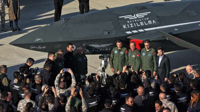 bayraktar-kizilelma-tarihe-gecti-dunyada-ilk-oldu