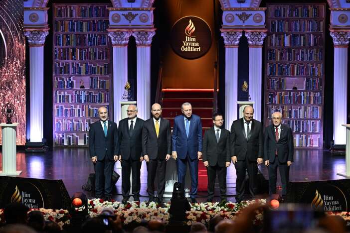 dunya-bilimine-konya-damgasi