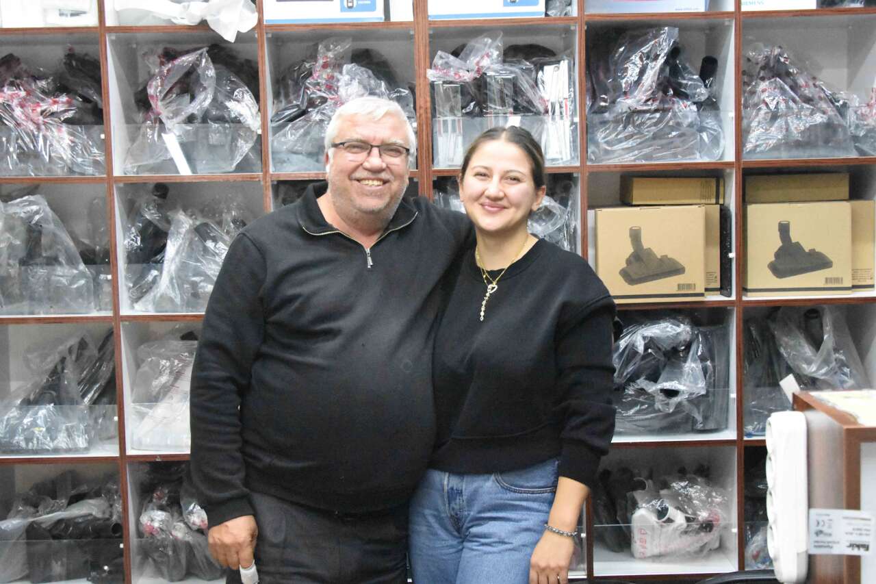 konyanin-yarim-asirlik-ustasi-isi-kizlarina-devretti-onyargilari-yiktilar