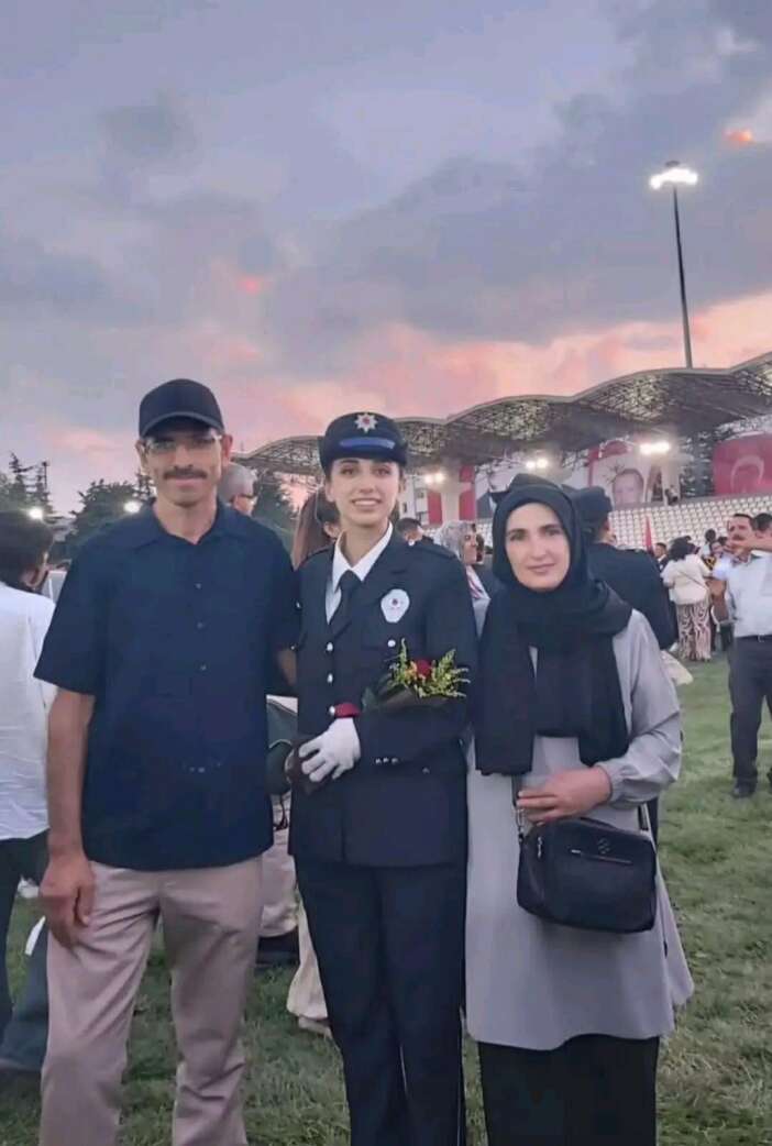 tir-kazasinda-sehit-olan-polis-memuru-hatice-unal-son-yolculuguna-ugurlandi