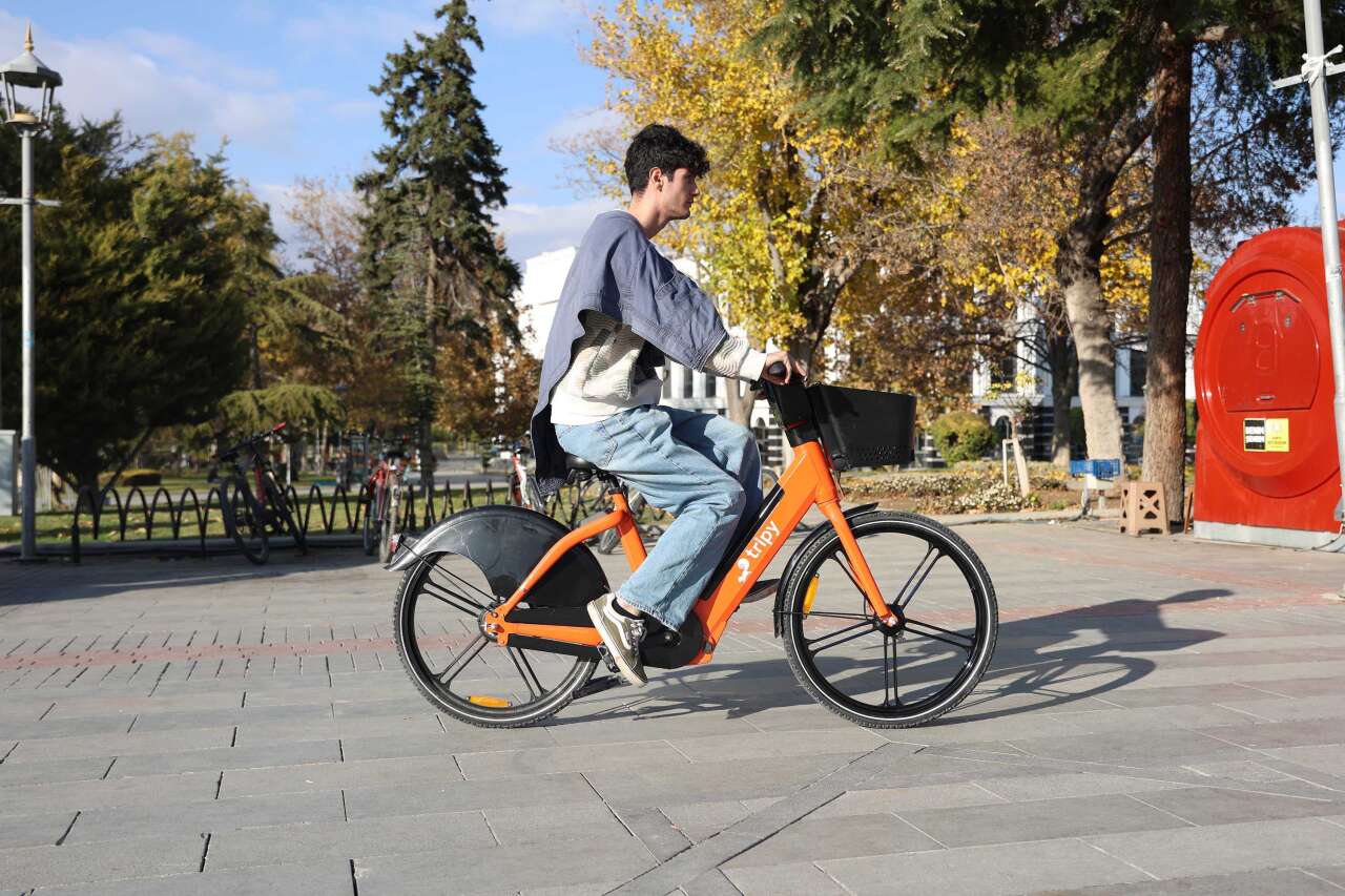 konyada-ulasimin-yeni-hali-paylasimli-elektrikli-bisiklet-donemi-basladi