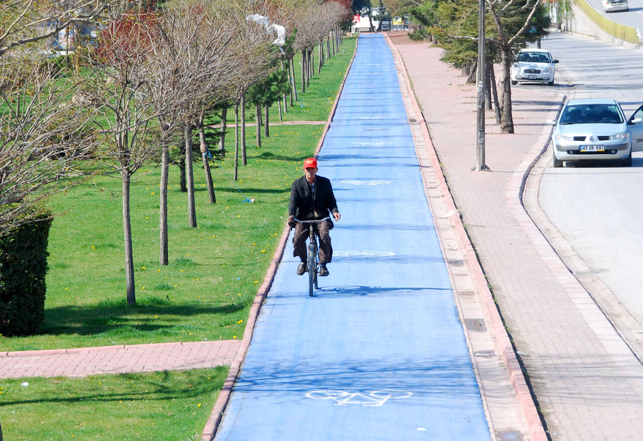 konyada-ulasimin-yeni-hali-paylasimli-elektrikli-bisiklet-donemi-basladi