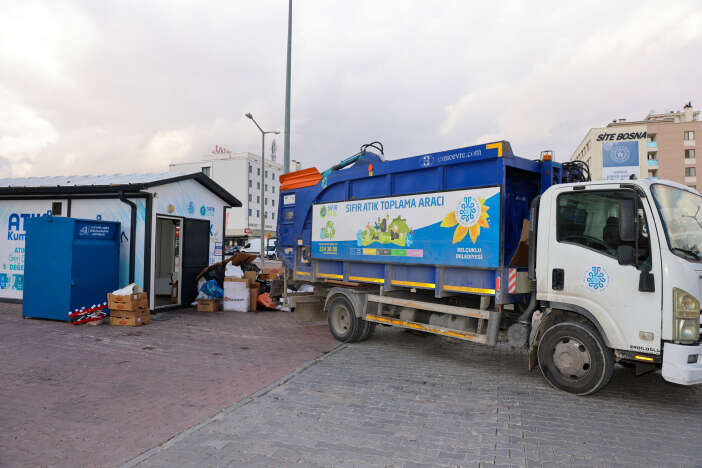 konyadaki-atik-kumbarasina-yogun-ilgi