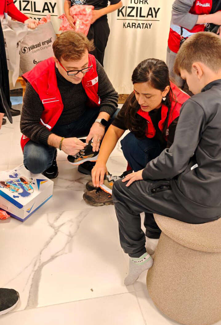 konyanin-gonulluleri-sehitlerimizin-vasiyetiyle-yetimleri-isitti