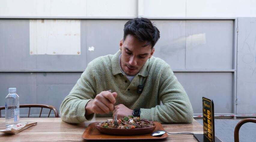 unlu-youtuber-konya-mutfagina-hayran-kaldi