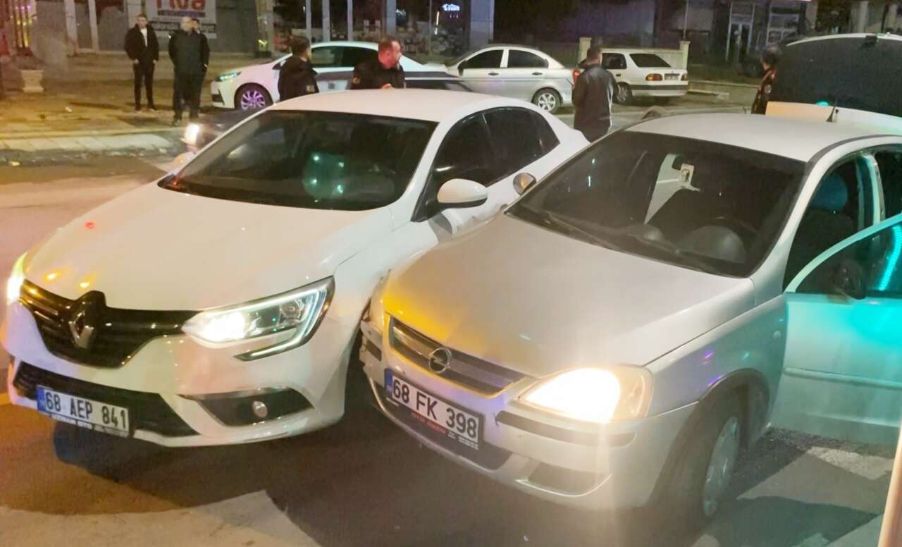 alkolluyken-trafige-cikip-kaza-yapti-carptigi-kisi-emniyet-muduru-cikti