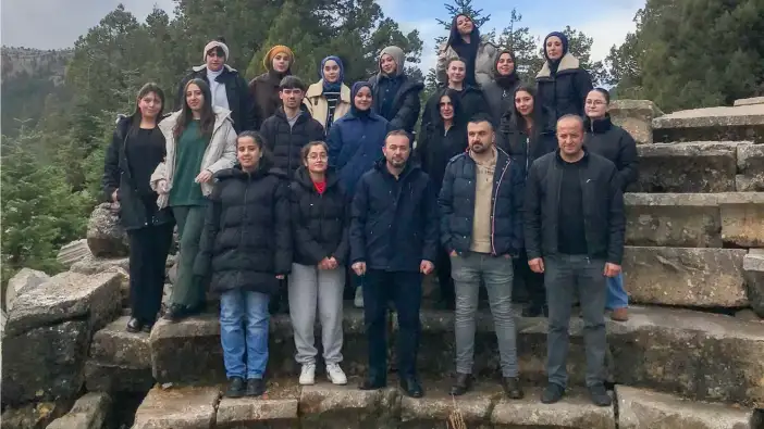 konyadaki-universiteli-genclerden-dogaya-buyuk-katki