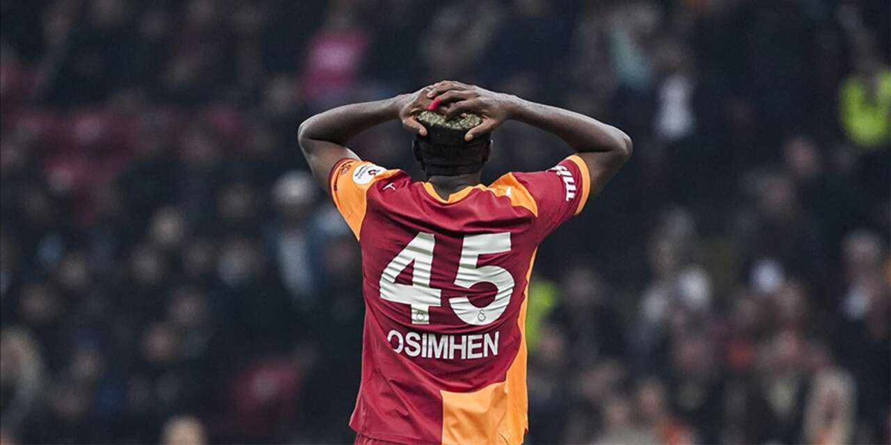 galatasarayda-yildiz-golcu-osimhen-endisesi