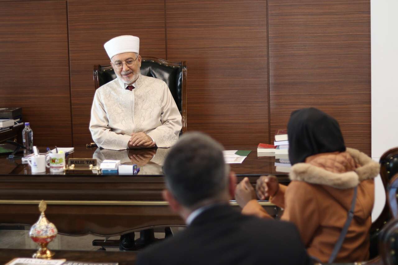 kenyadan-konyaya-uzanan-yolculuk-2-yillik-arayisla-musluman-oldu