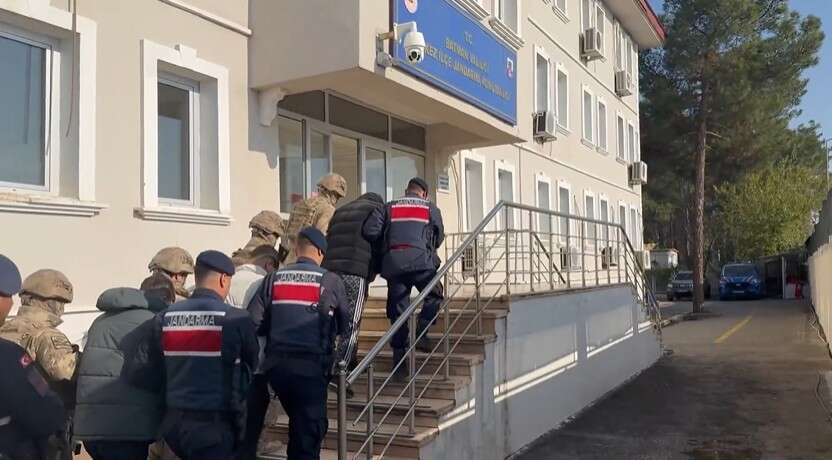 konya-dahil-23-ilde-yasa-disi-bahis-operasyonu-42-kisi-yakalandi