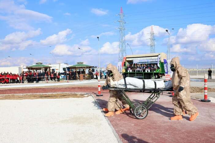 konyada-kimyasal-sizinti-alarmi-verildi-mahsur-kalanlar-boyle-kurtarildi