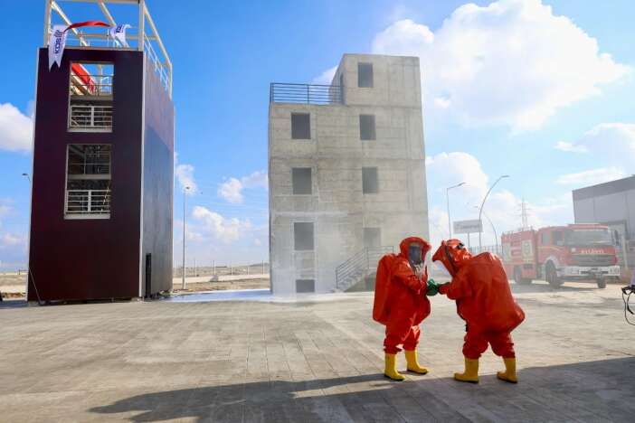 konyada-kimyasal-sizinti-alarmi-verildi-mahsur-kalanlar-boyle-kurtarildi