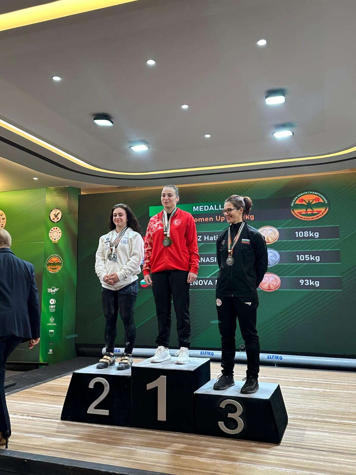 konyali-milli-halterci-hatice-karagoz-balkanlarda-tarih-yazdi