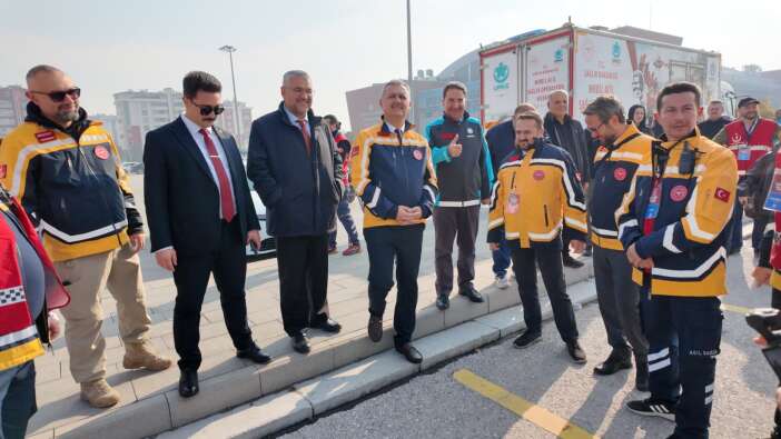 konyanin-ambulanslari-rallide-yaristi