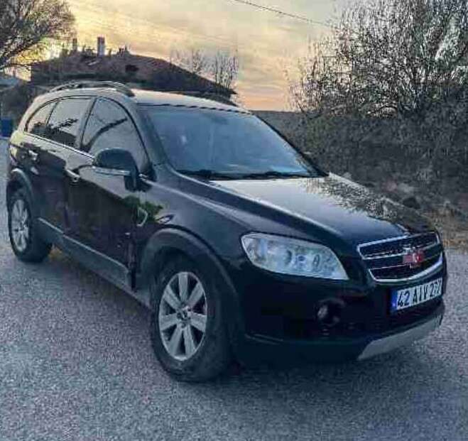 konyada-otomobil-ile-suv-carpisti-surucu-yaralandi