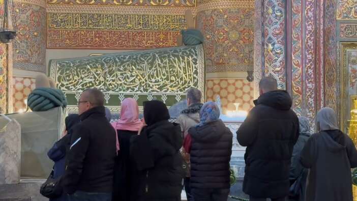 hazreti-mevlana-sebi-arus-konya-yogunluk