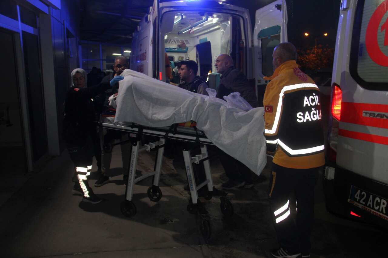 konyada-yagis-bir-ilcede-kazalara-yol-acti-9-yarali-var