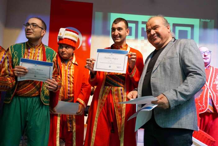 konyanin-ozel-cocuklari-3-araliki-dolu-dolu-yasadi