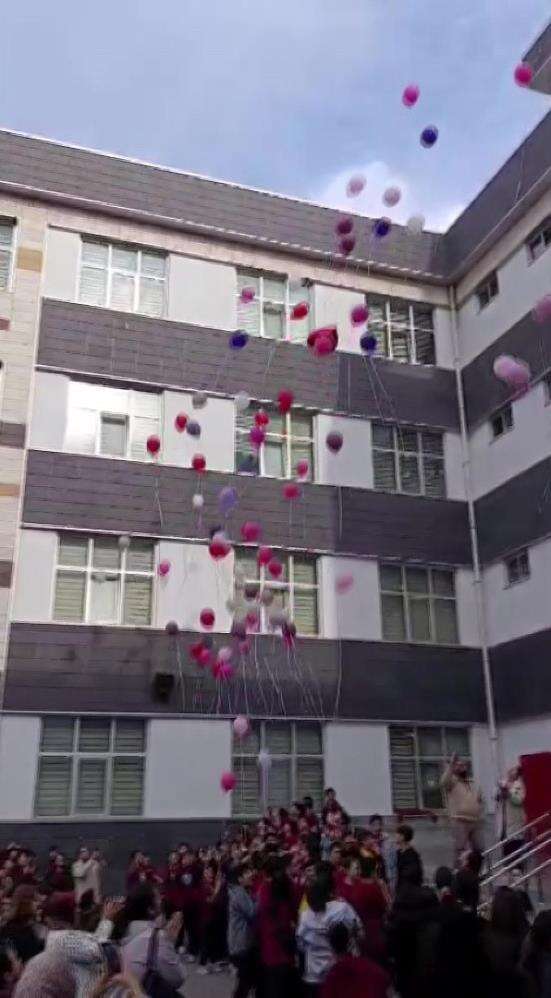 losemiyi-atlatti-okula-donusunde-buyuk-surprizle-karsilasti