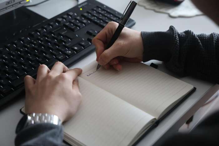 yeni-neslin-kritik-sorununa-dair-konyadan-detayli-tespit-konya-necmettin-erbakan-universitesi-ahmet-kelesoglu-egitim-fakultesi-ogretim-uyesi-prof-dr