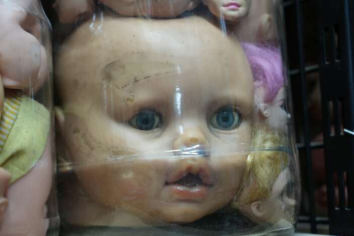 boyle-koleksiyon-gorulmedi-kavanozlara-doldurulmus-binlerce-kafa-var