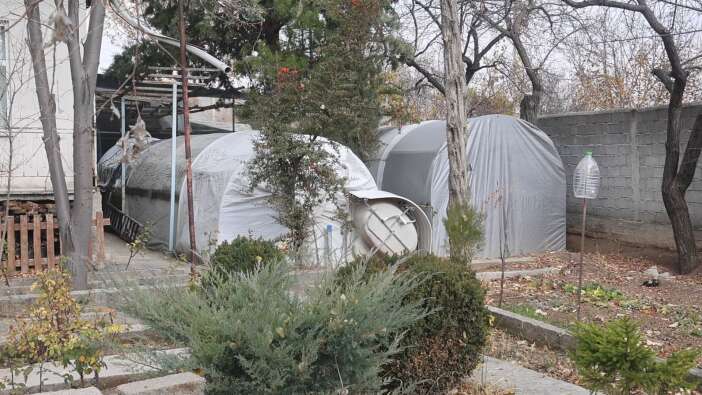 konyadaki-bu-seralarda-sebze-degil-araba-yetistiriliyor