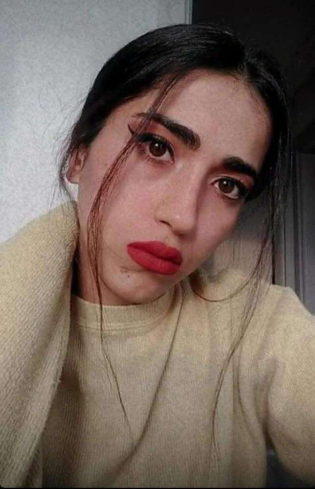 motosiklet-tutkunu-23-yasindaki-ayse-unal-kazada-can-verdi-karaman