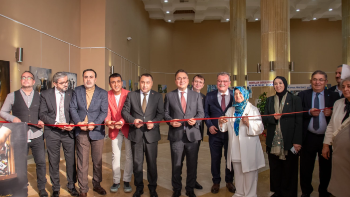 ev-hanimligindan-sanatciliga-uzanan-hikaye-konyada-hayat-buldu