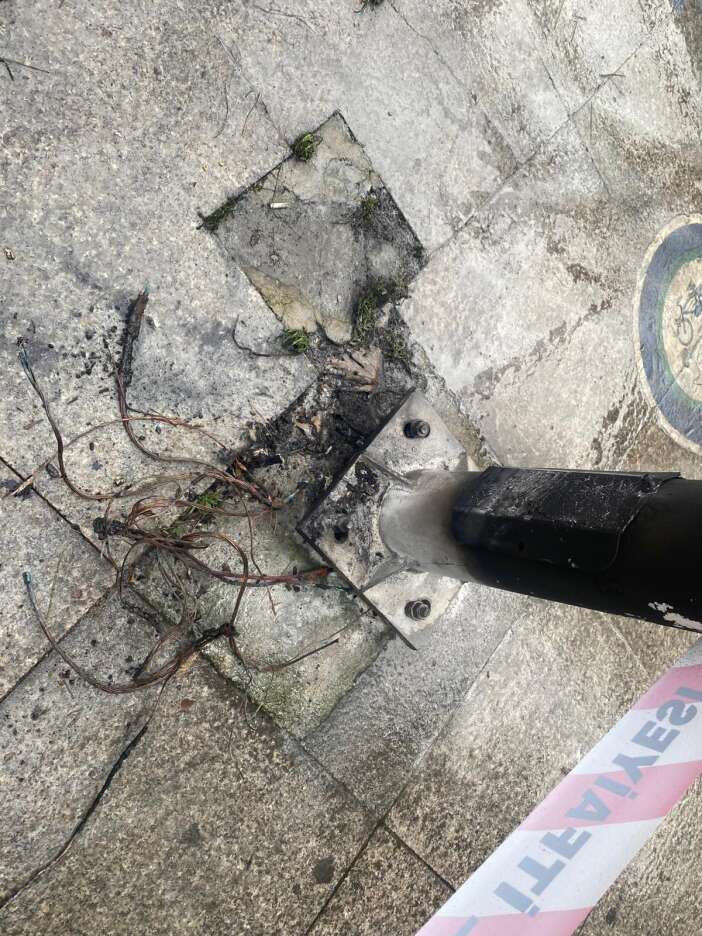 faciaya-ramak-kaldi-yilbasi-suslemeleri-alev-aldi