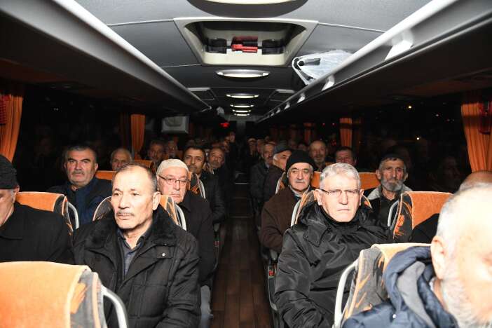 insanlar-seb-i-arus-icin-konyaya-akin-etmeye-devam-ediyor