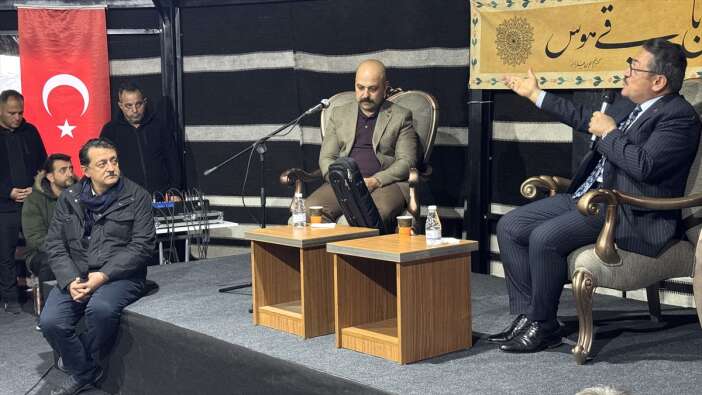 konyanin-kalbinde-hazreti-mevlana-aniliyor