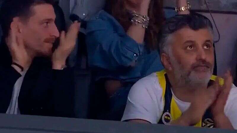 fenerbahceli-mert-hakanin-kuponlari-ve-whatsapp-konusmalari-ortaya-cikti